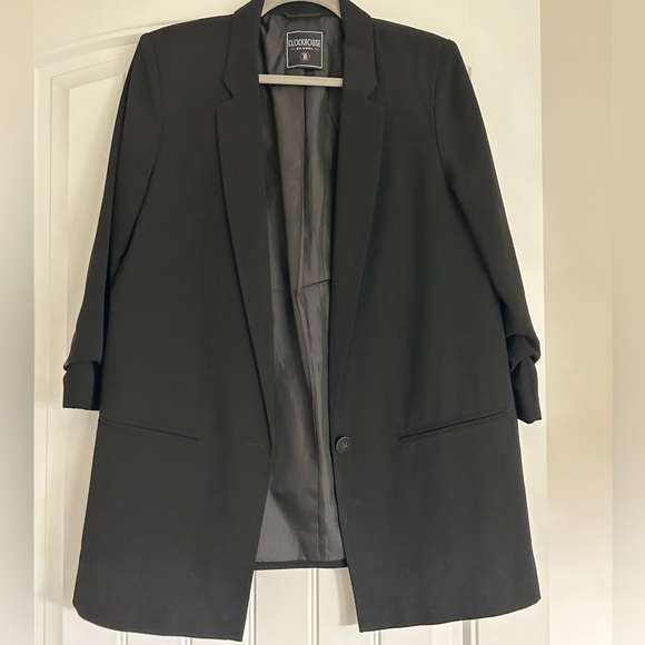 Blazer - Picture 1 of 2